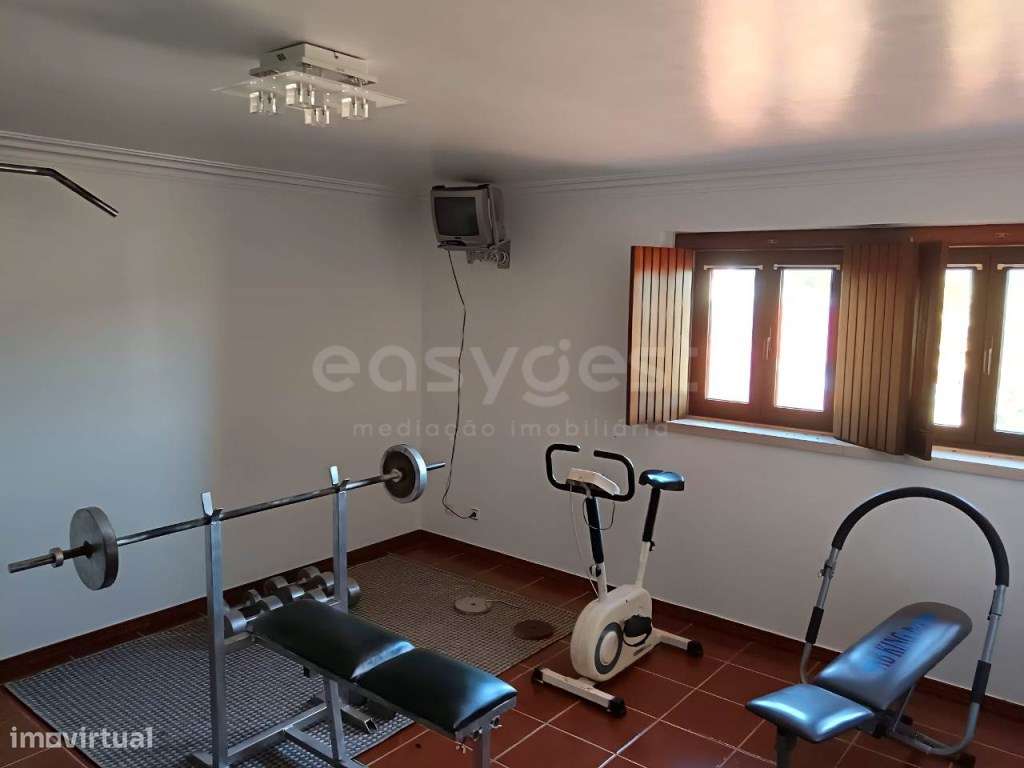 Moradia individual num lote de 1.450m2 em Amiais de Cima - Grande imagem: 5/37