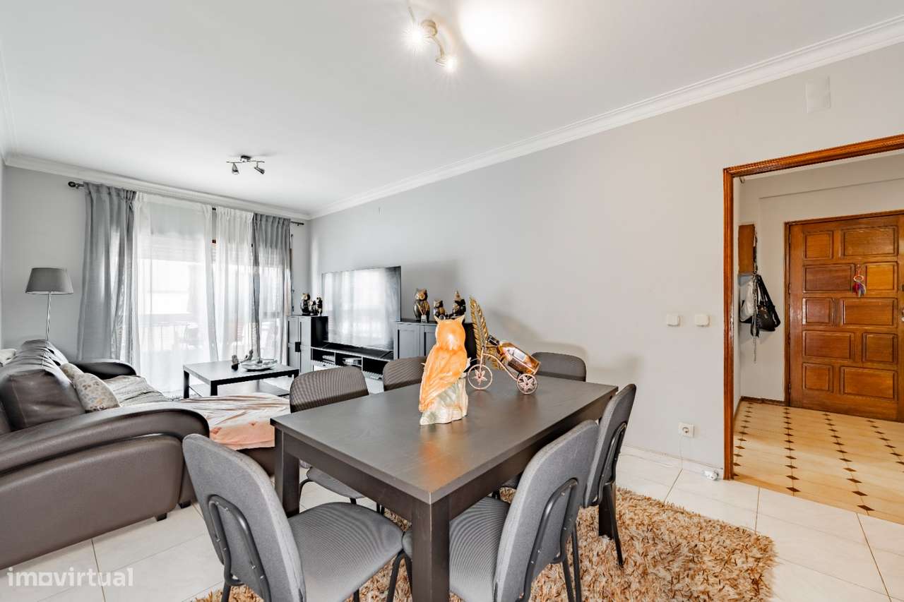 Apartamento T3 com garagem fechada e sótão – Rua do Cruzeiro, Braga-12