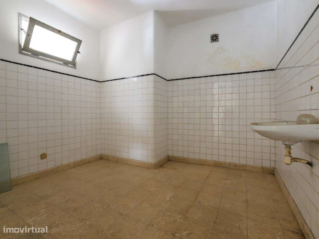 Habitação - Oportunidade de Investimento no Zambujal-10