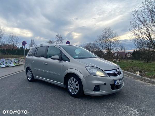 Opel Zafira 1.8 Cosmo EasyTronic EU5 - 9