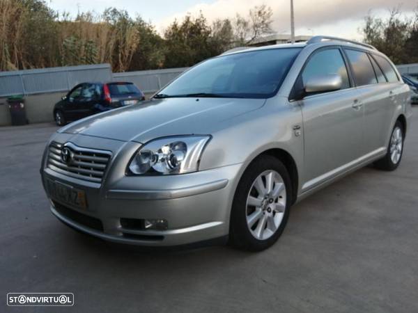 Toyota Avensis SW 2.0 D-4D Sol - 2