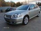 Toyota Avensis SW 2.0 D-4D Sol - 2