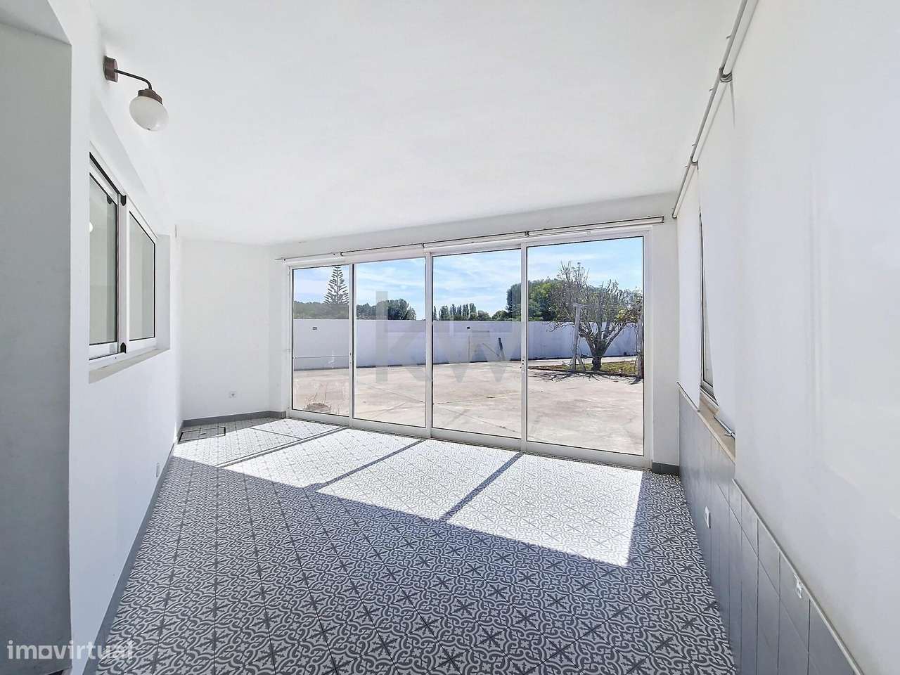 Moradia com 6 quartos, piscina aquecida, anexo e terreno com 2500m2 em-19