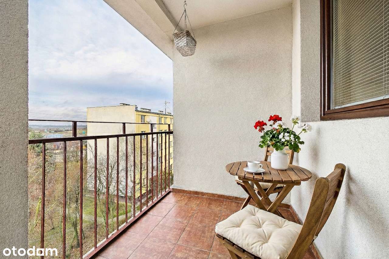 3-pokojowe mieszkanie | Stacyjna, Garwolin | balkon, oddzielna kuchnia-1