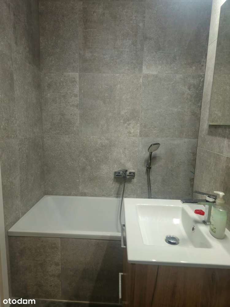 2- pokojowe  mieszkanie z balkonem i pełnym wyposażeniem.-7