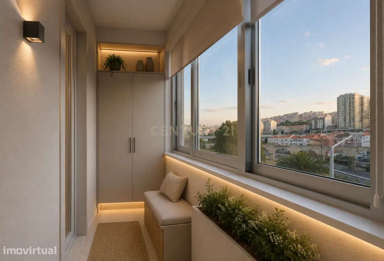 T2 com Excelente Localização em Queluz-10