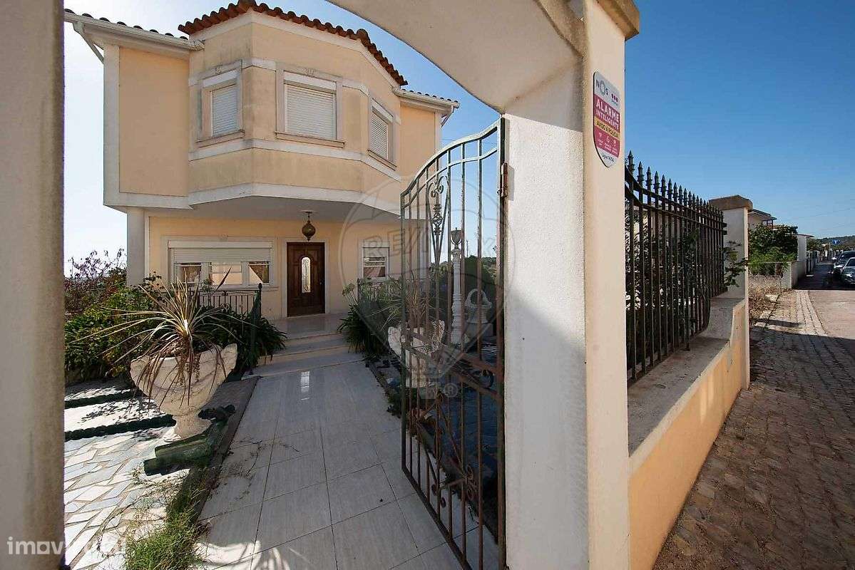 Moradia T3 para venda-26