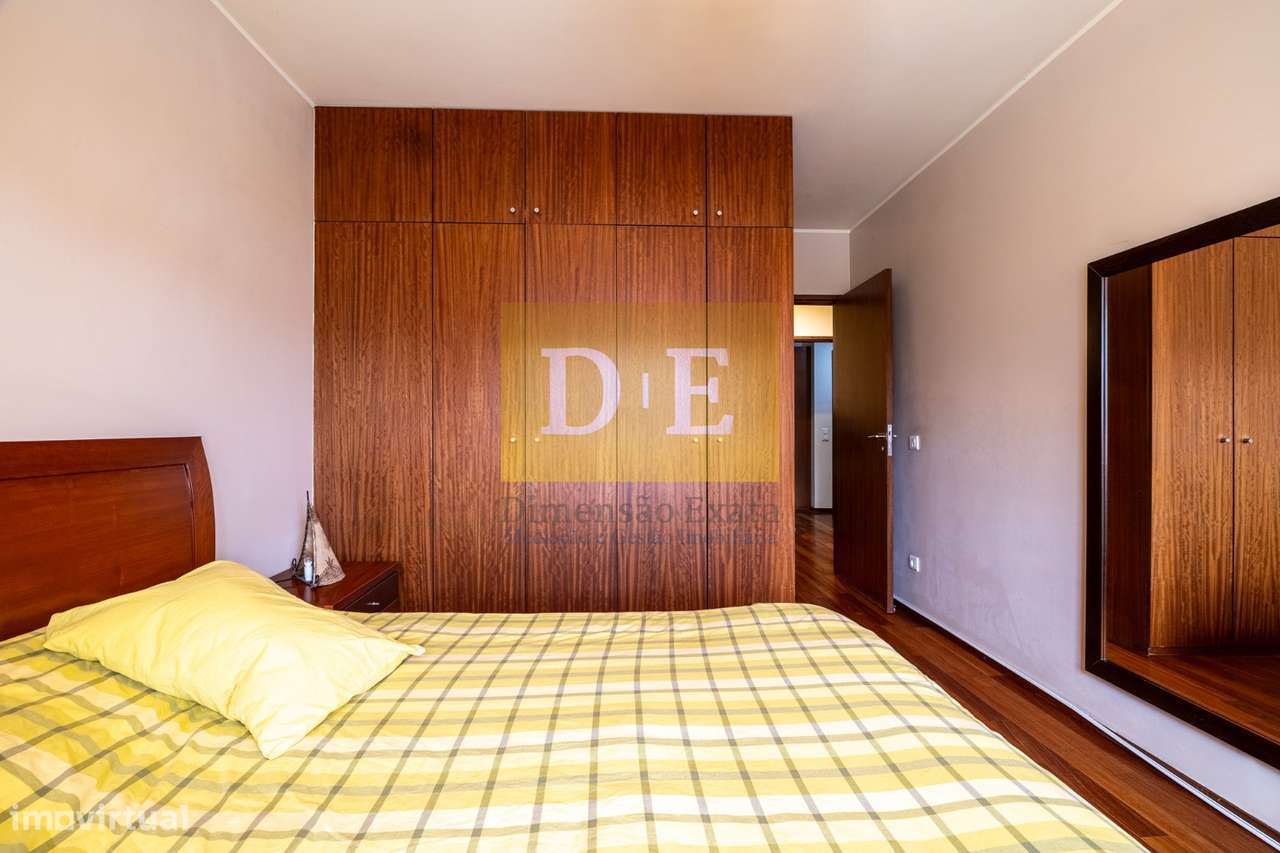 Apartamento T3 em Zona Nobre de Requesende em Ramalde-18