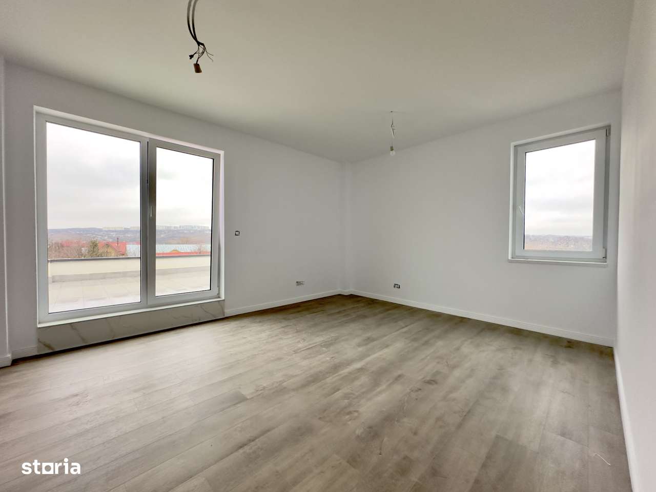 Intabulat!Ap 2 camere 78mp Terasa acoperita Capat Pacurari-0