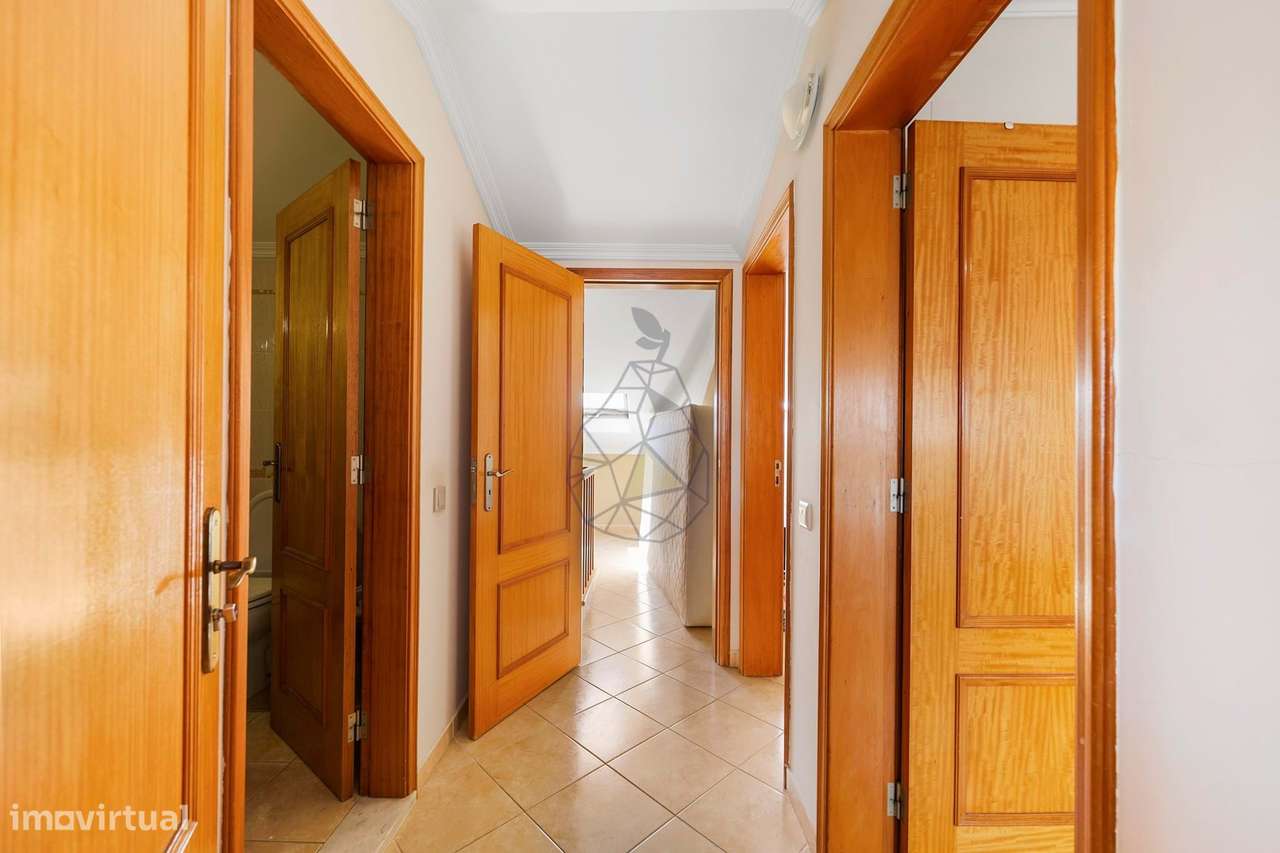 Apartamento T1+3 com Vista Mar do terraço em Quarteira-45