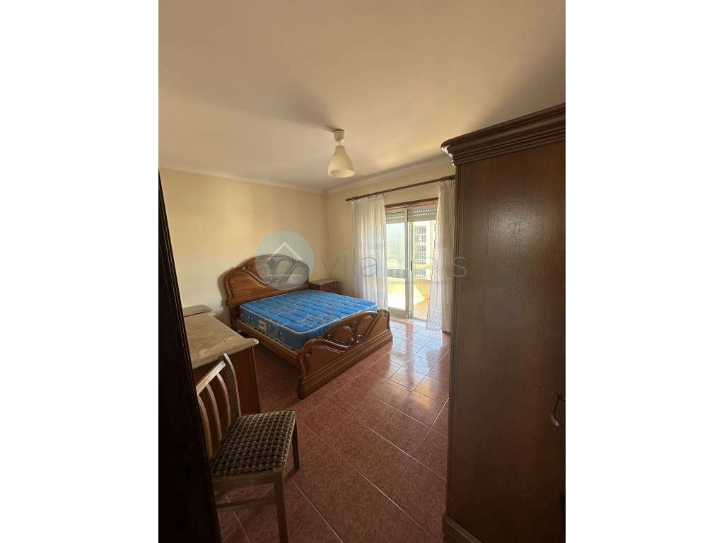 Excelente apartamento T2 transformado em T3! - Grande imagem: 4/13