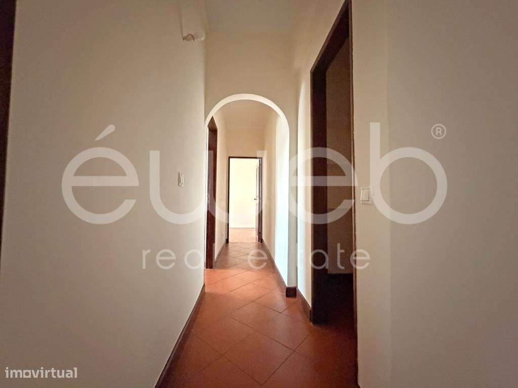 Apartamento T4, Bonfim, Setúbal-25