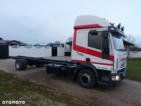 Iveco EUROCARGO 120E22 POMOC DROGOWA / AUTOLAWETA / SPECJALNY / EURO 5 / DŁ. 7.50 M / LIFT / NA PODUSZKACH / SUPER STAN / RAMA DO ZABUDOWY / DMC 11.990 KG - 11