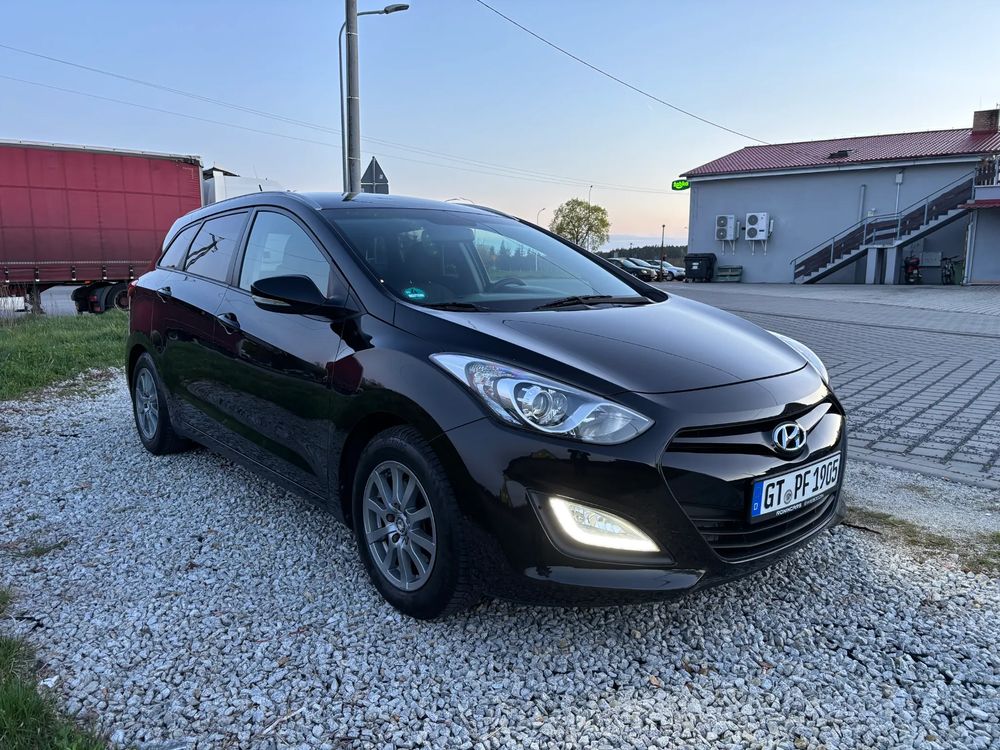 Hyundai i30 II i30cw 1.6 CRDi Intro Edition 2013