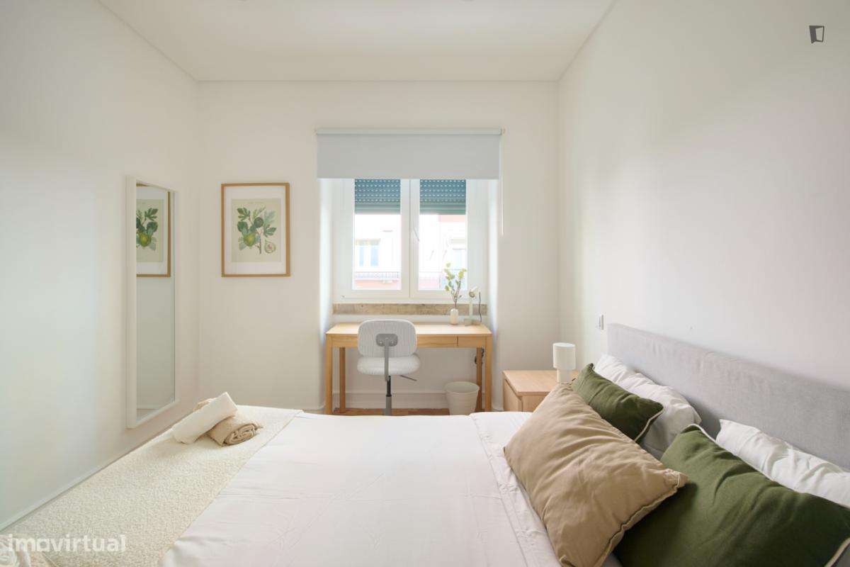 Quarto - localizado em Anjos Lisbon - Grande imagem: 3/52