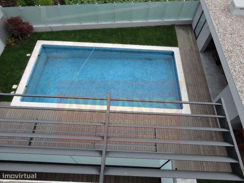 MOR C/ PISCINA - LOBÃO-23