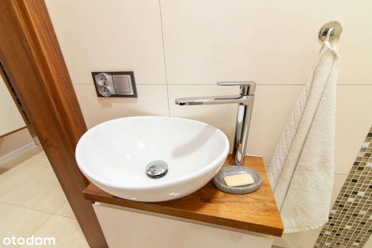 Przestronny dom z dużym garażem i stawem Teodozjów-10