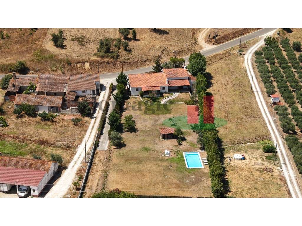 Quintinha / Moradia V4 com Piscina e Jardim, disponível para venda ... - Grande imagem: 4/60