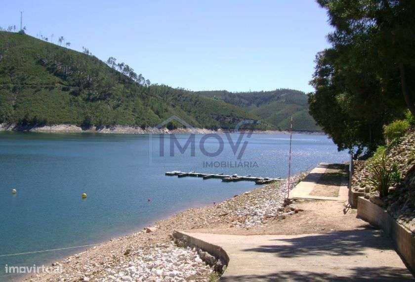 Apartamento T3 com terraço no Centro de Ferreira do Zêzere-16