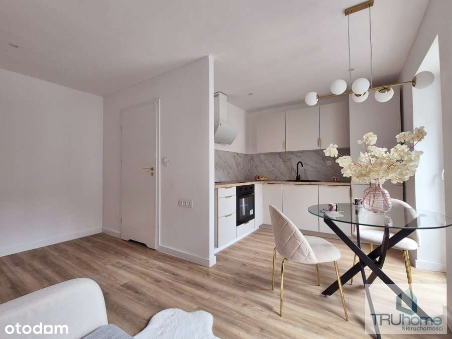 2 pokoje w odnowionej kamienicy | obok Dworca PKP-0