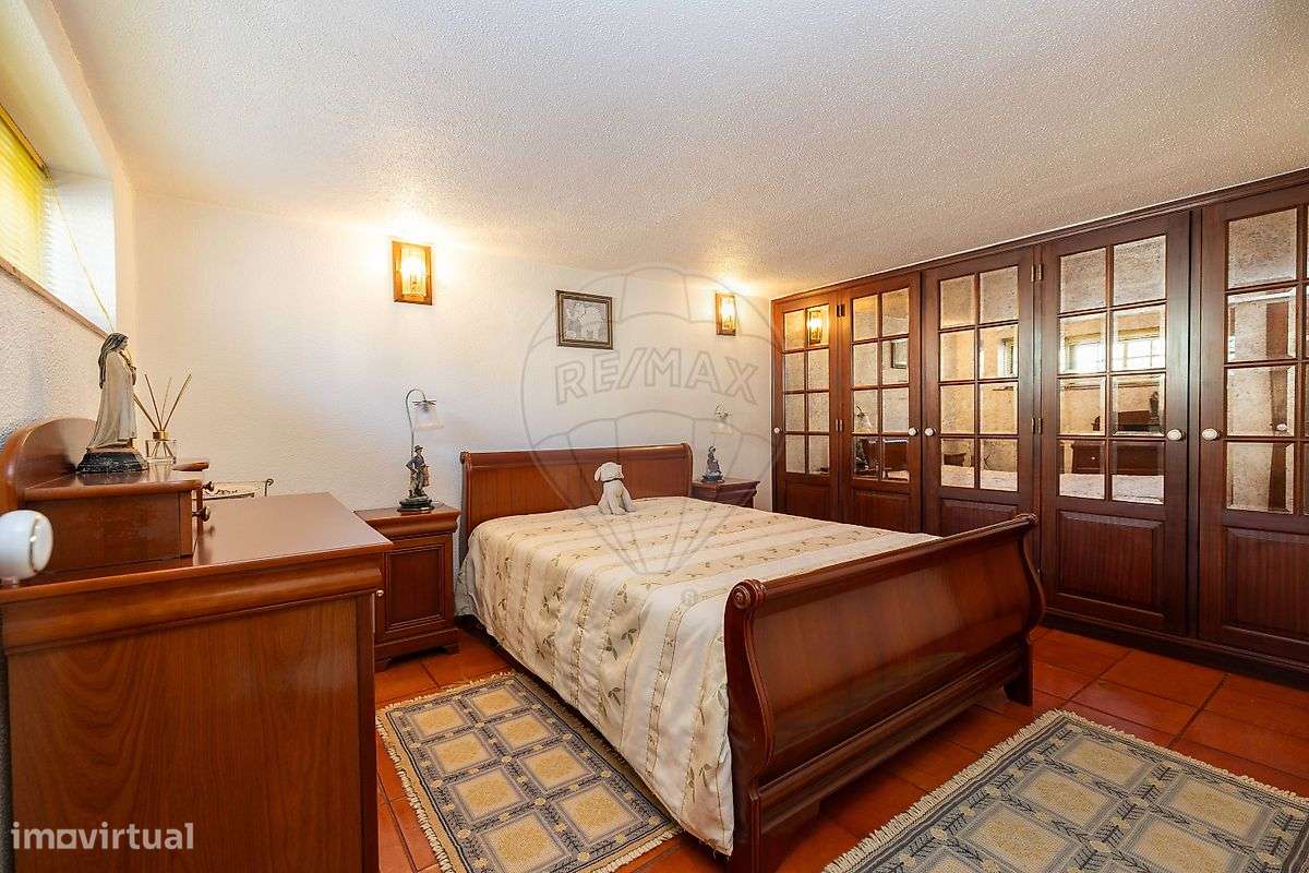 Moradia T4 para venda-40