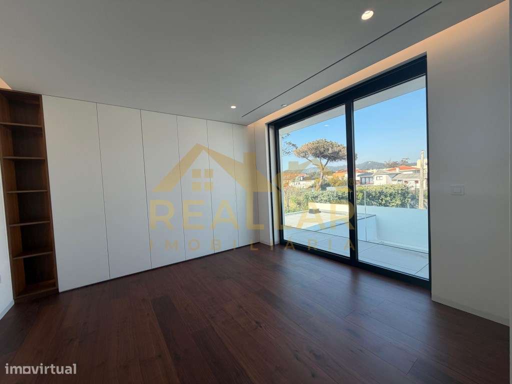 Villas Rio & Mar: Moradias T4 Exclusivas na Primeira Linha de Espos...-9