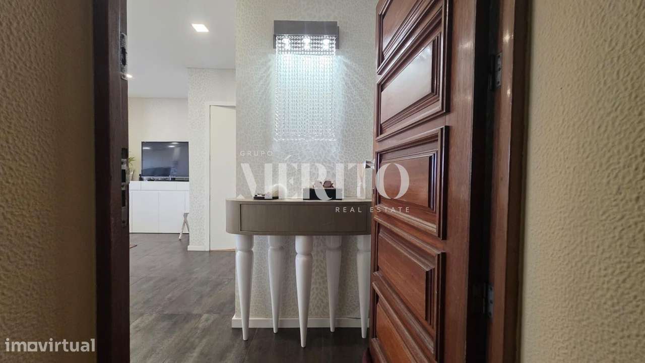 Apartamento T3 Renovado a poucos passos do Mar na Póvoa de Varzim - Grande imagem: 2/23