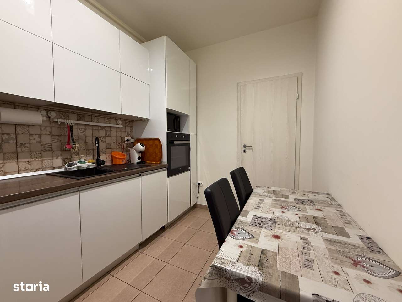 Apartament 2 camere | Etaj 2 | Decomandat | Mobilat | Loc parcare - Imagine principală: 4/14