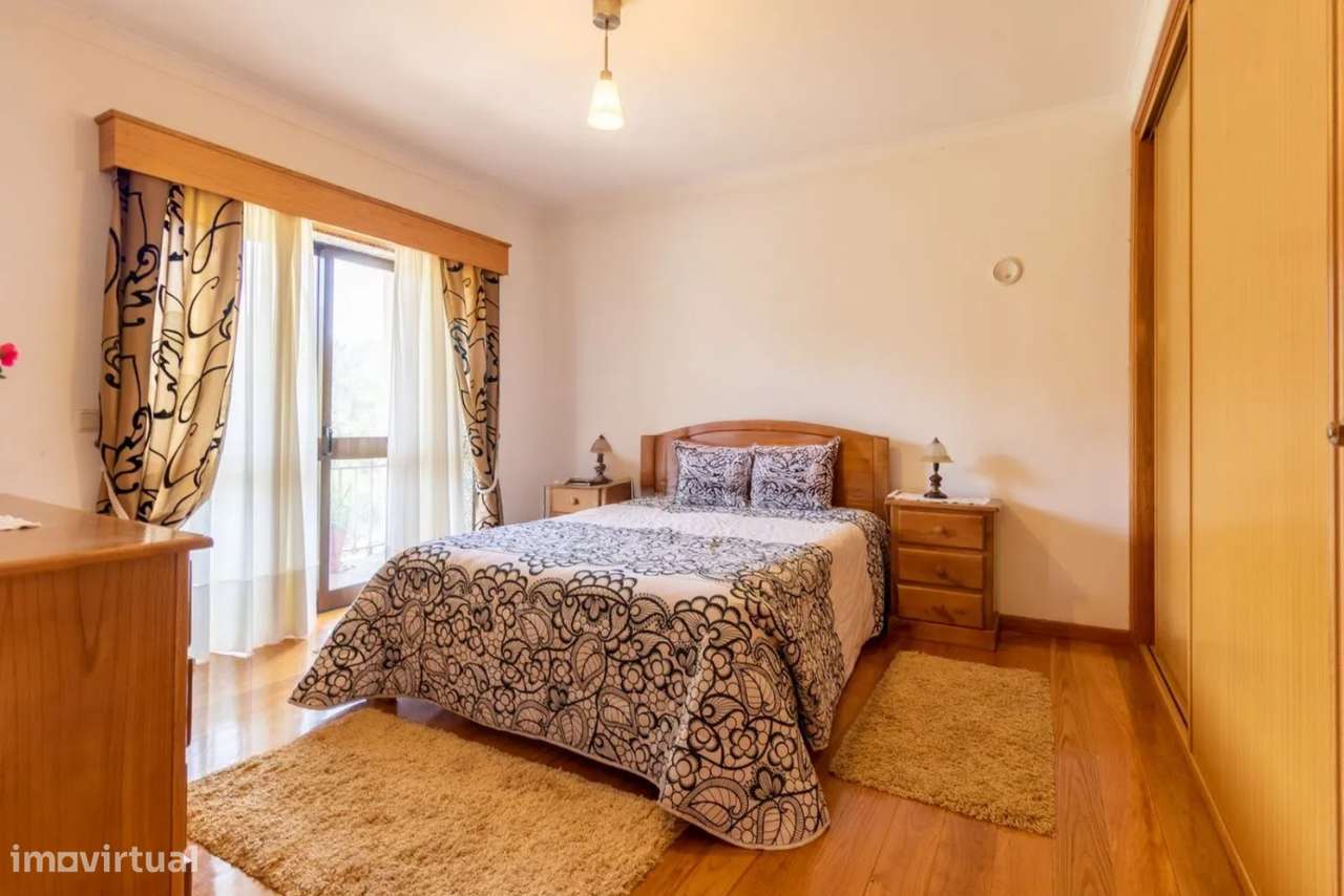 Quinta com vinha e Produção de vinhos em Freixo de Baixo Amarante - Grande imagem: 5/12