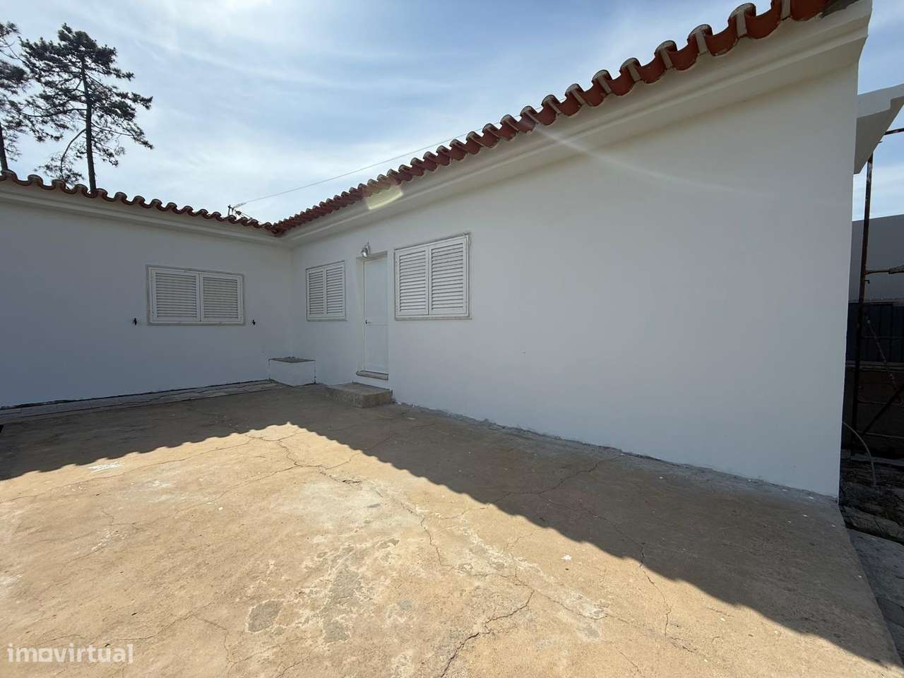 Moradia T3 em lote de 420m2 em Fernão Ferro-43