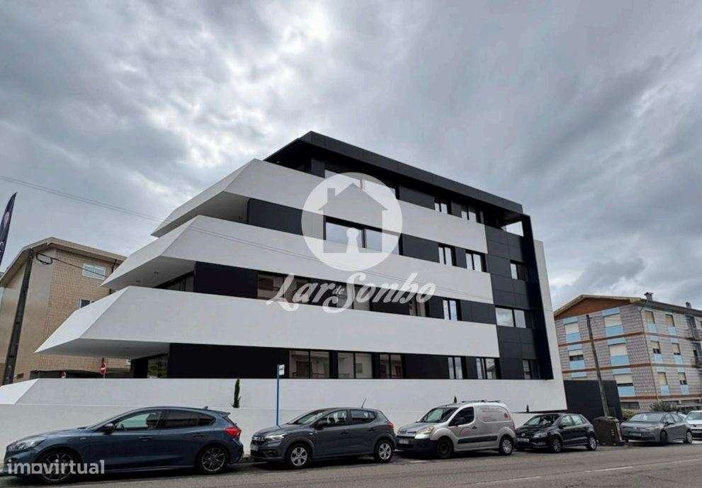 Apartamento T2 novo, 3 frentes, situado em São Cosme, Gondomar-14