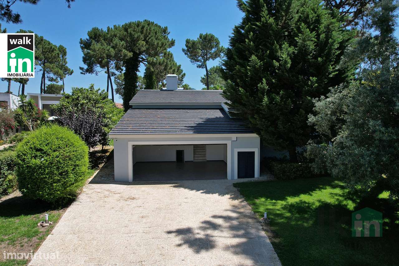 Moradia Térrea de Luxo V4 com Piscina na Herdade da Aroeira-7