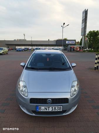 Fiat Grande Punto - 10