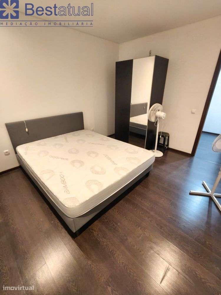 T4 com 186 m2 + Terraço com 186 m2 - Junto ao Centro-37