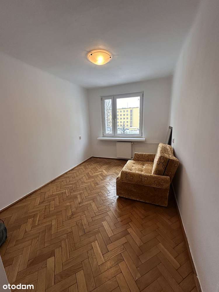 M3 blisko CKD , I piętro , Stary Widzew ul. Neonowa-3