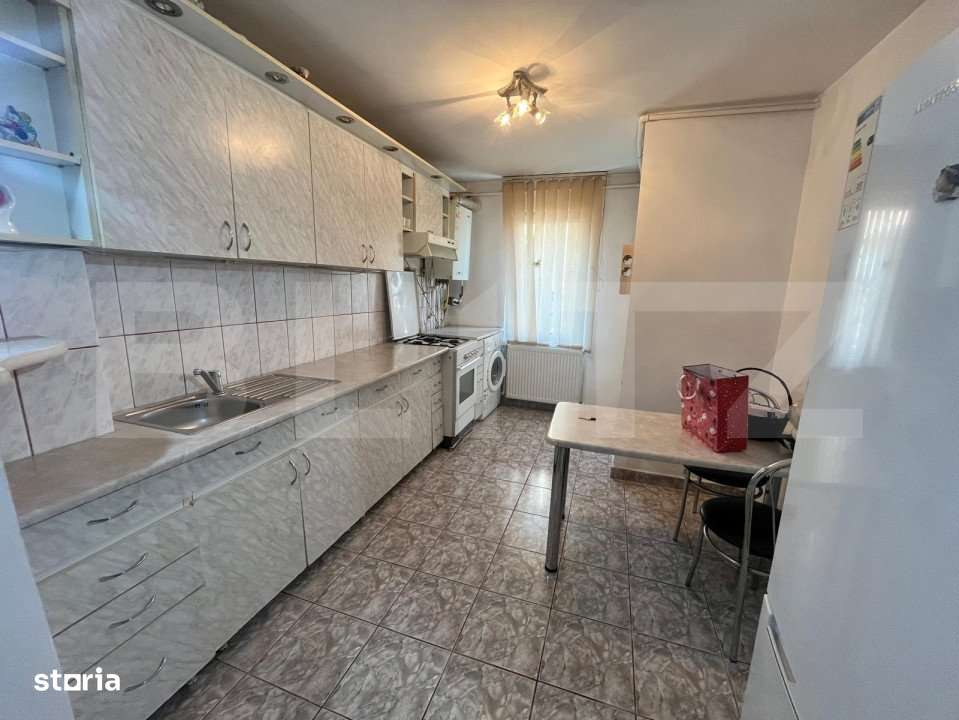 Apartament 3 camere, decomandat, parter, 70 mp, zona Sens Vechi - Imagine principală: 4/7