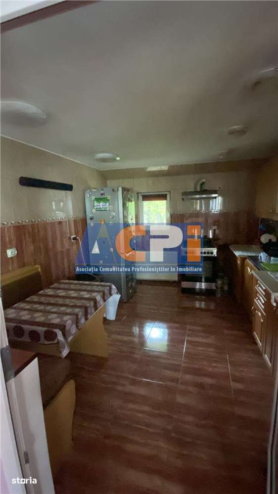 casa-vila, Bacau Piata sud - Imagine principală: 5/11