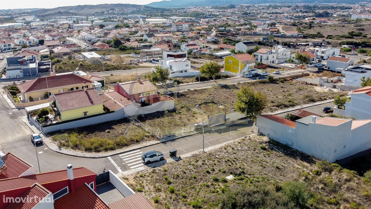 Vende-se Terreno Urbano com 231m2 para construção de moradia em Trajou