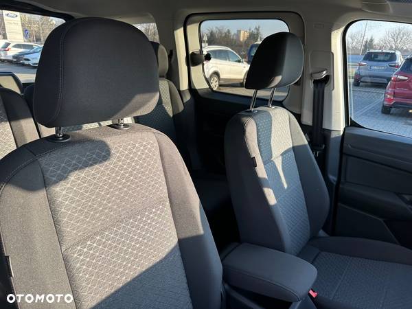 Ford Tourneo Connect 1.5 EcoBoost Titanium - 15