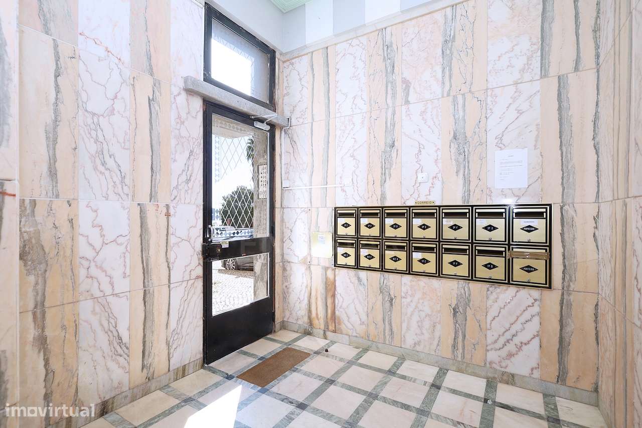 Arrendamento - T1 - Belém - Pátio Privativo - Grande imagem: 5/32