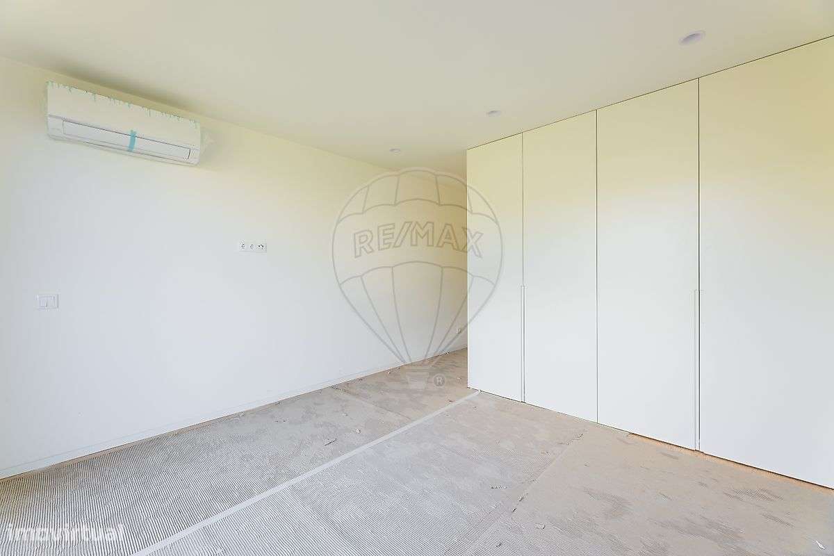 Moradia T4 para venda-24