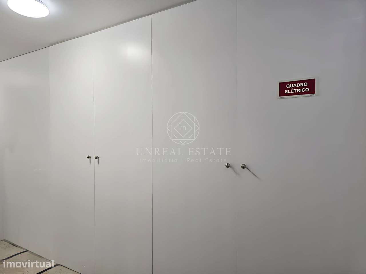 Apartamento T0+1 , novo, inserido em um edifício totalmente remodelado-16