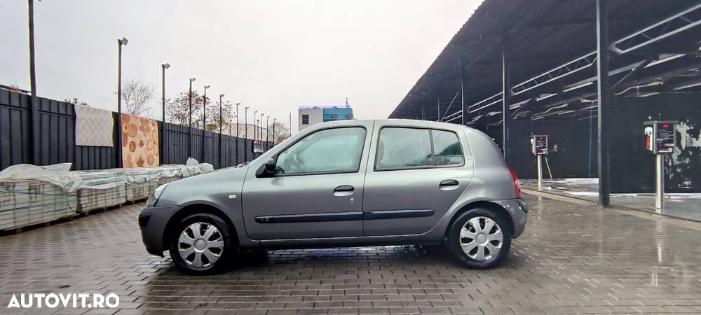 Renault Clio 1.2 Campus Authentique - 9