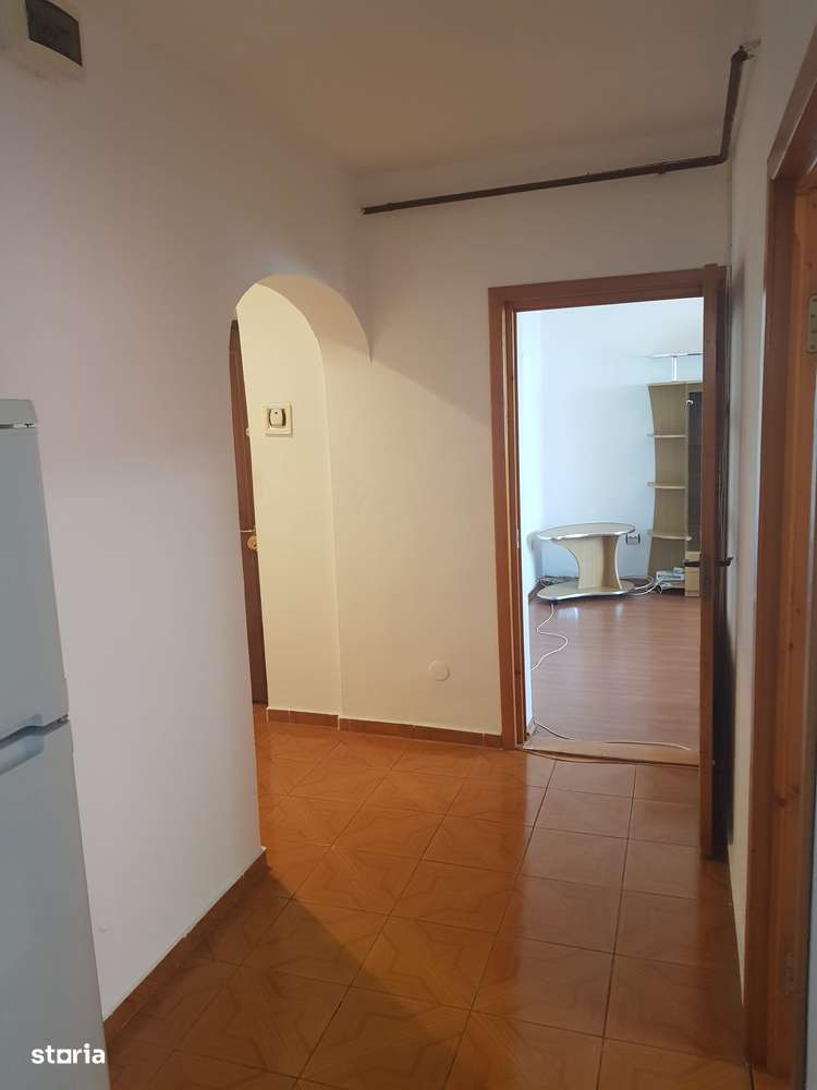 Vanzare apartament cu 2 camere, Micro 20 (J-uri )etaj 5, sup. 53 mp. - Imagine principală: 2/17