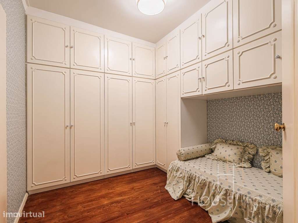 Apartamento T3 com logradouro na Rua de São Bento-12