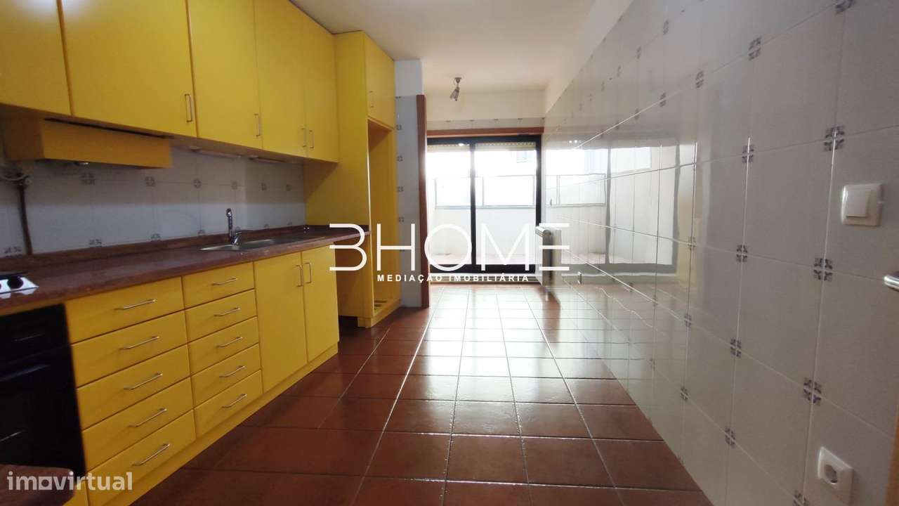 T3 com garagem em S. Vicente próximo do Centro-20