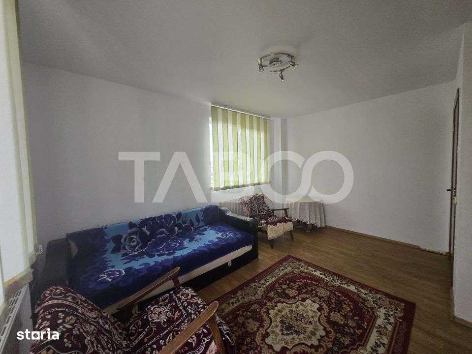 Apartament de vanzare 51mpu 3 camere zona Mihai Viteazul Sibiu - Imagine principală: 3/12