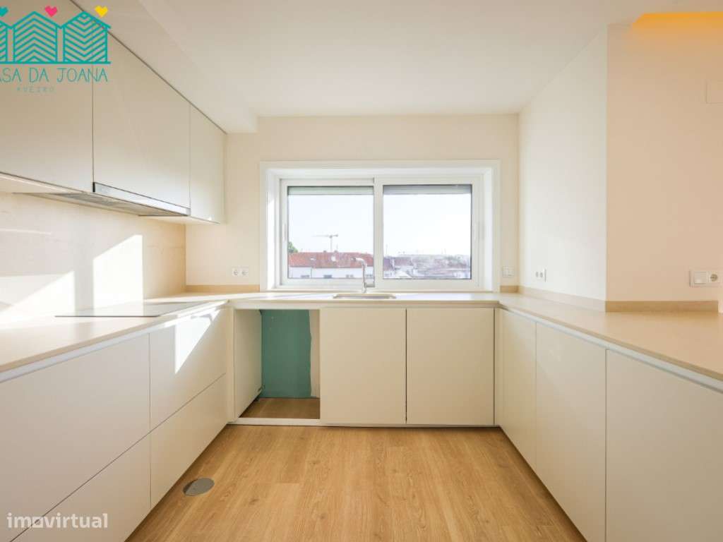 Apartamento T3 com Lugar de Estacionamento em Esgueira - Grande imagem: 4/38
