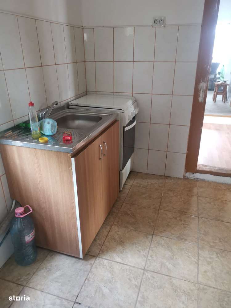 Casa batraneasca Aninoasa/ Arges, teren 1.200 mp-11