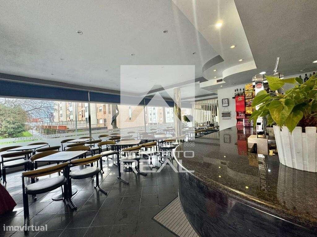 Café Snack-Bar - apenas 2 minutos do Alto da Maia.-8